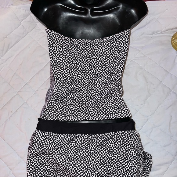 Tommy Bahama Halter Tankini And Swim Skirt Set - Picture 7 of 16